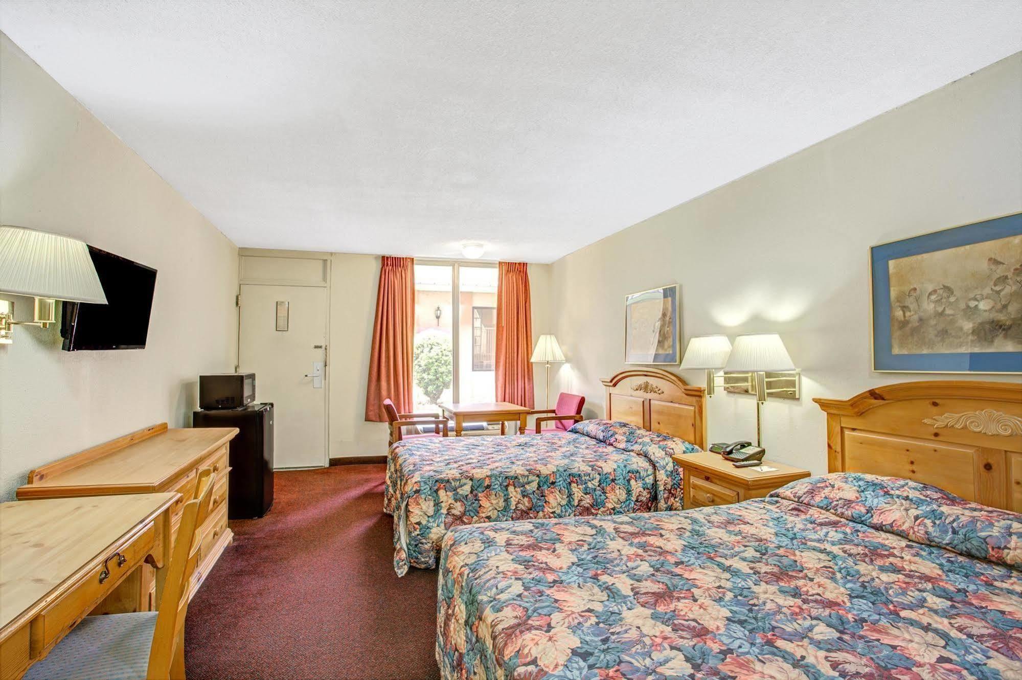 Knights Inn Memphis Airport Luaran gambar