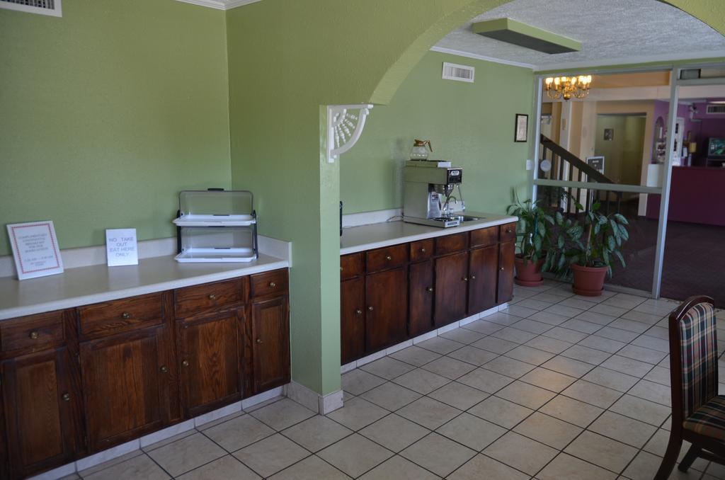 Knights Inn Memphis Airport Luaran gambar